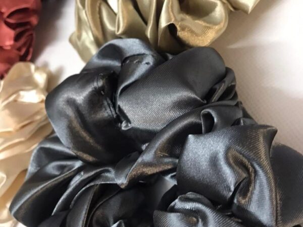 Silk Scrunchies (pack of 1) - Image 6