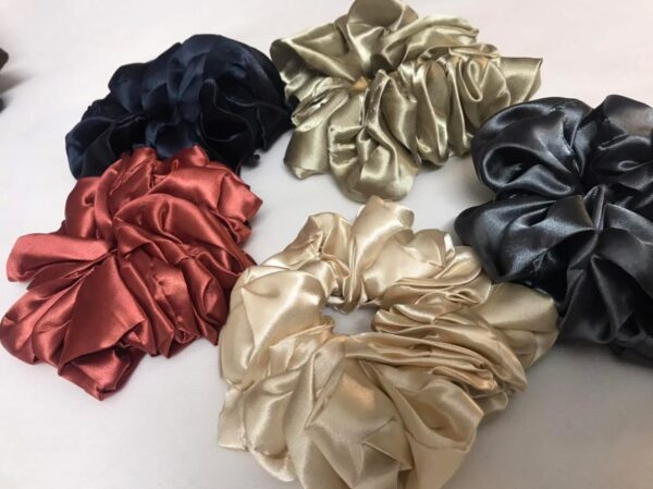 Silk Scrunchies (pack of 1) - Image 2